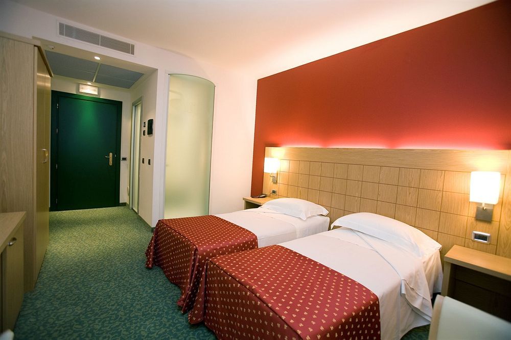 Hotel Senator Горгонцола Номер фото